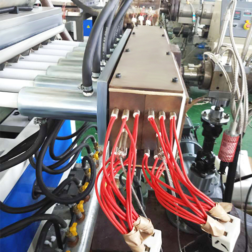 管道泵在管材制作中的應(yīng)用現(xiàn)場 管道泵在管材制作中的應(yīng)用現(xiàn)場